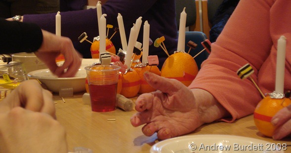MANY HANDS MAKE LIGHT WORK_The annual Christingle factory (photo 23 Dec 2008).
