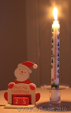 ADVENTBEGINS_Advent candle and countdown toy