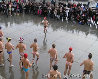 STARKERS_Men in only underpants running around in the freezing Trafalgar Square.