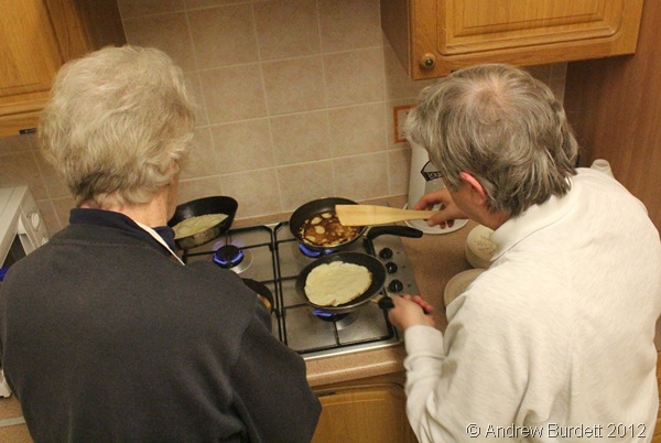 LADIES IN THE KITCHEN: Jean and Sonya preparing pancakes. (IMG_8323)