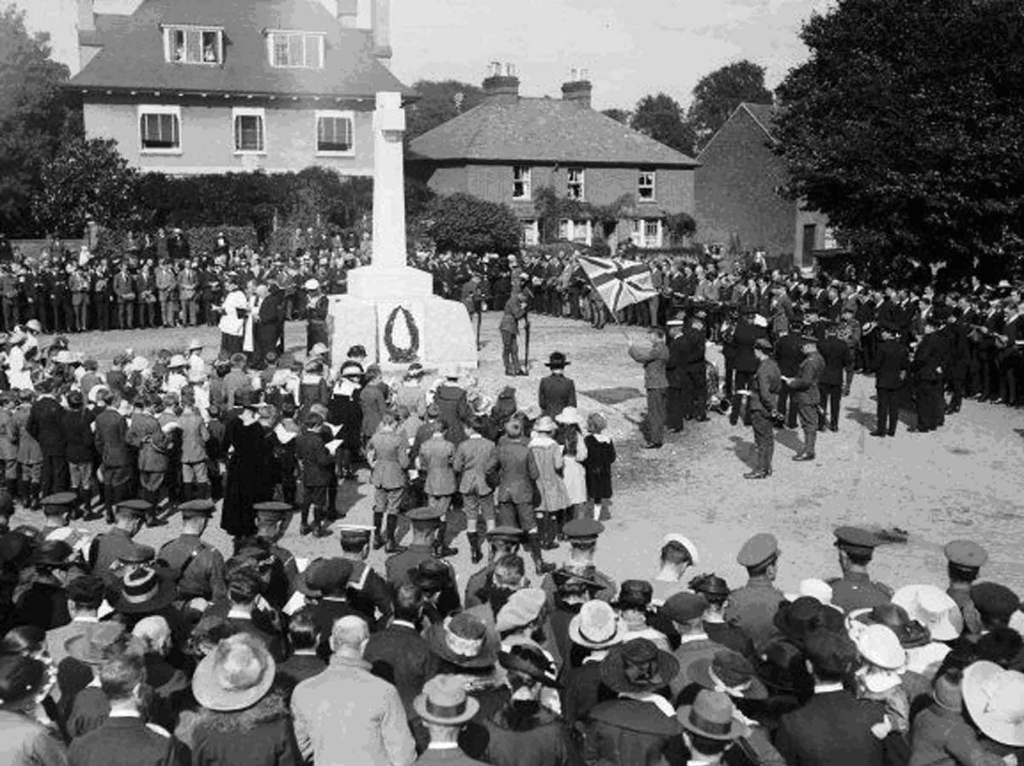 Dedication of Cookham War Memorial, 1919
